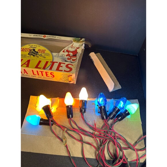Vintage Noma Lites 7-Light Christmas String Lights - Picture 2 of 9